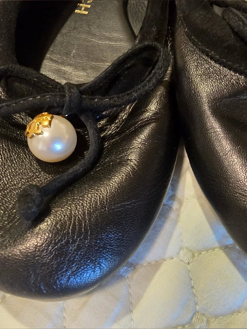 Tory Burch Black Leather Ballet Flats With Pearls Size 6.5